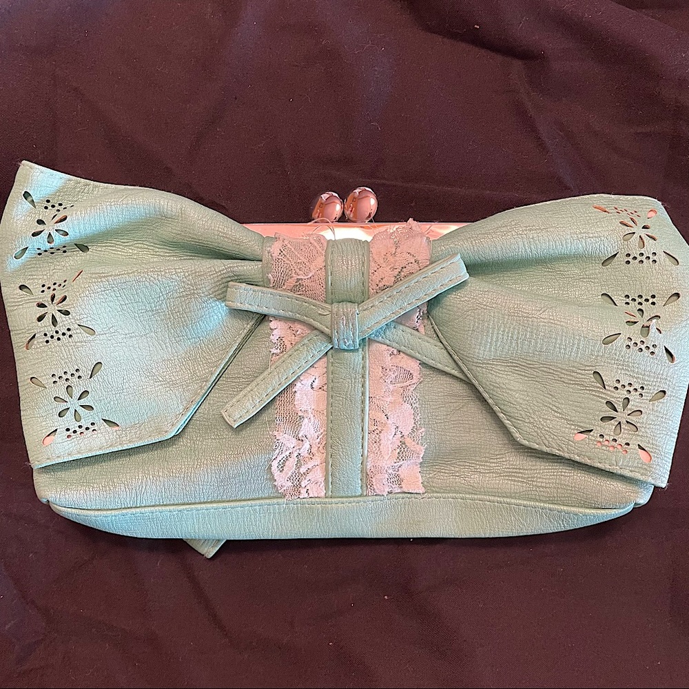 Jessica Simpson Clutch Wristlet